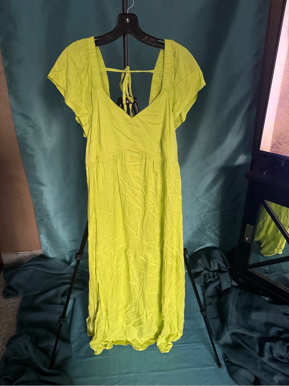 Ingrid Isabel Lime Green Maternity Maxi Dress L | NWT Cottagecore